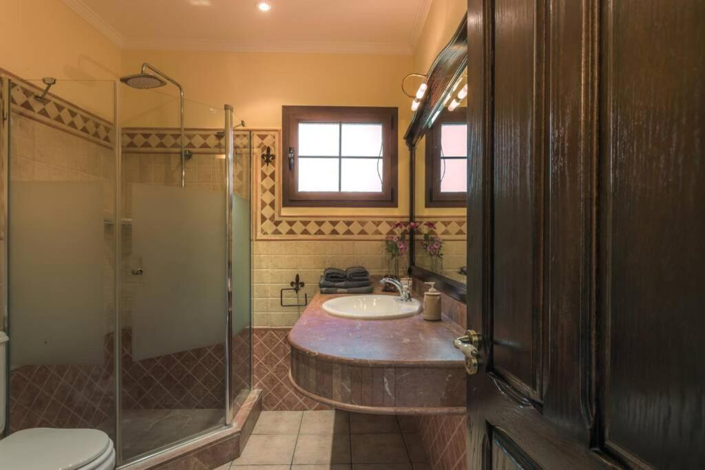 Vivienda Vacacional La Finca Los Palmitos المظهر الخارجي الصورة