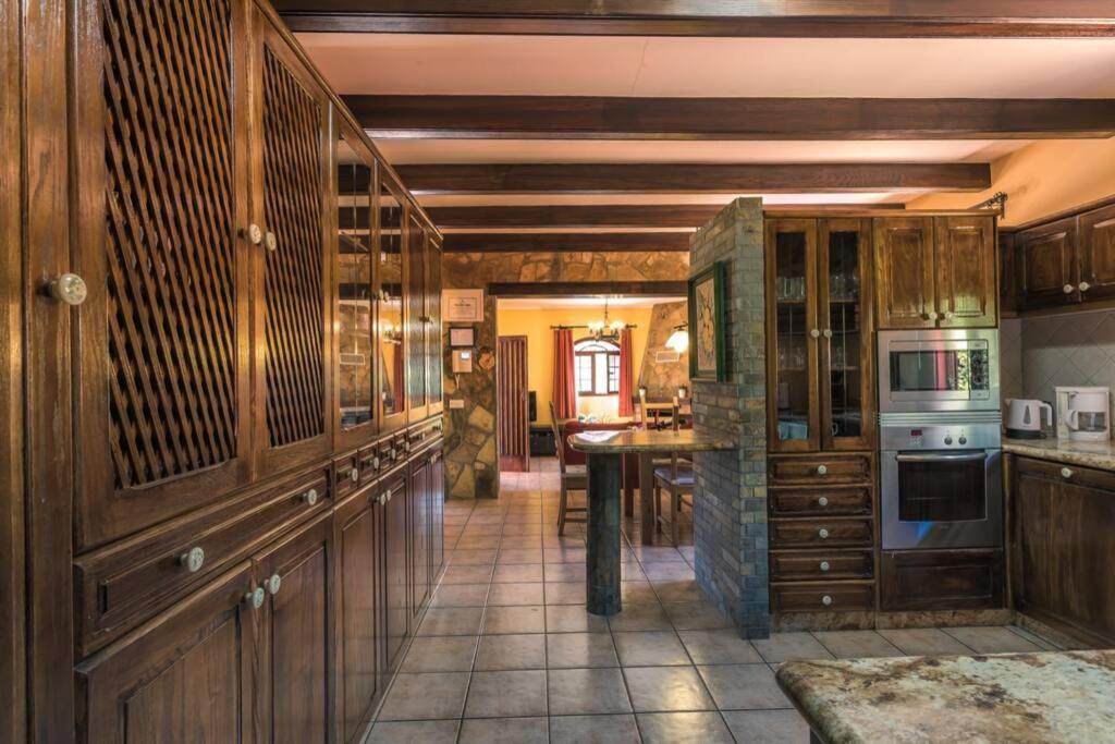 Vivienda Vacacional La Finca Los Palmitos المظهر الخارجي الصورة