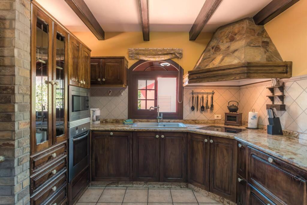 Vivienda Vacacional La Finca Los Palmitos المظهر الخارجي الصورة
